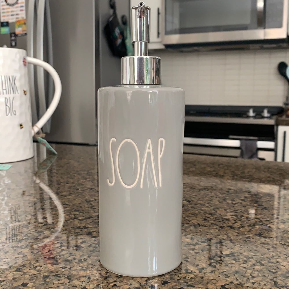 Rae Dunn SOAP dispenser